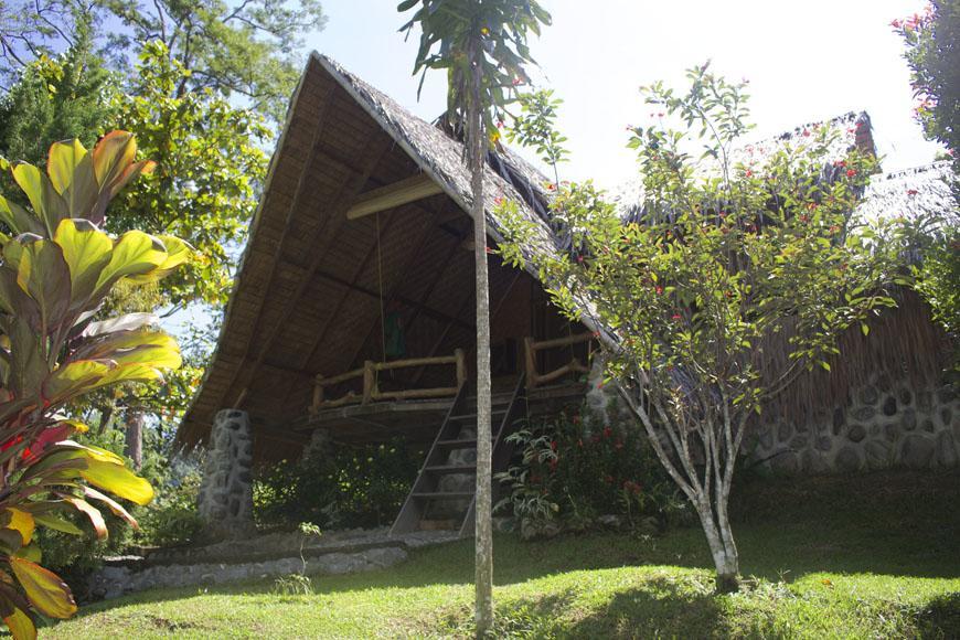 On The Rocks Bungalows, Restaurant And Jungle Trekking Tours *